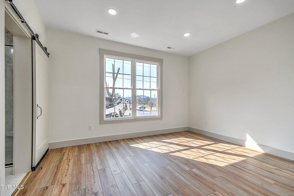 Photo #14: 505 Hickory Tree Pvt Drive