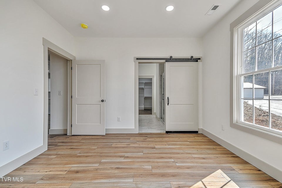 Photo #15: 505 Hickory Tree Pvt Drive