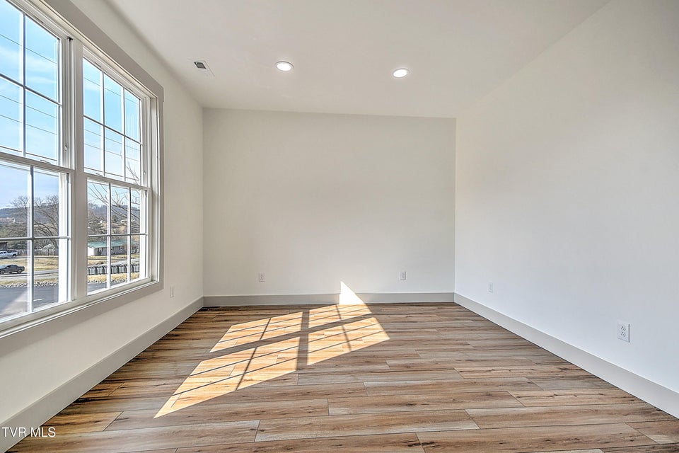 Photo #16: 505 Hickory Tree Pvt Drive