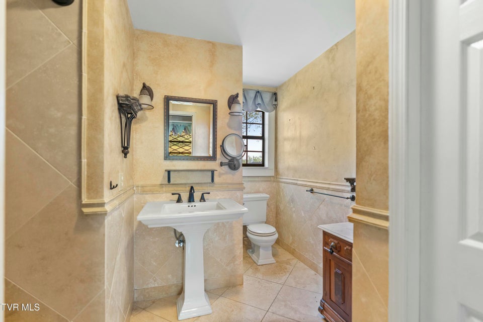 Photo #21: 1417 Upland Avenue