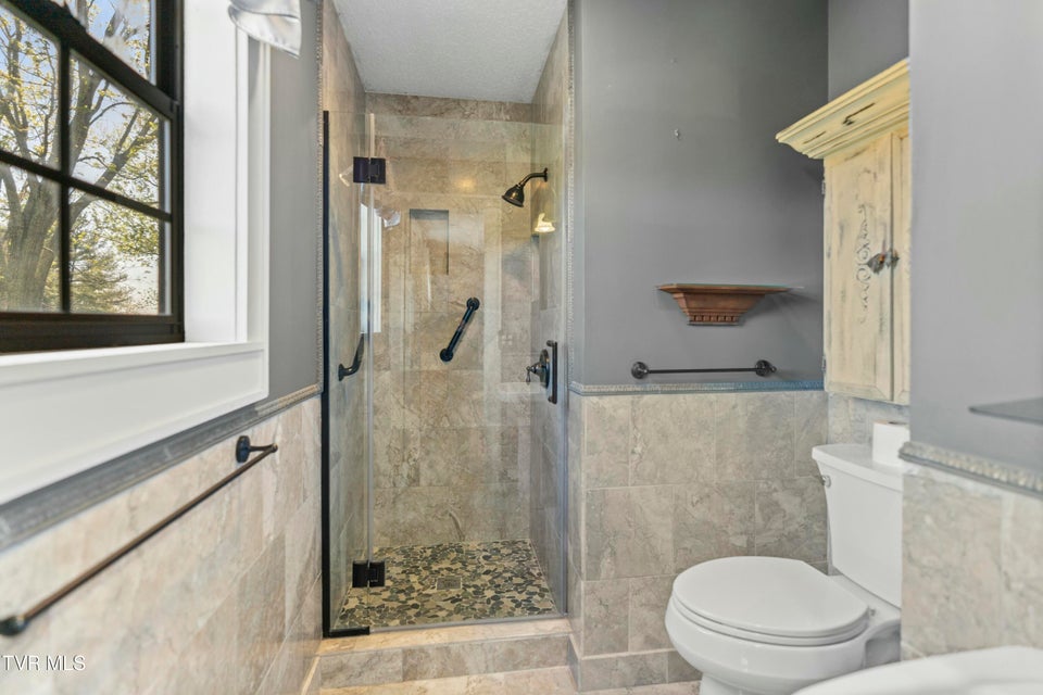 Photo #27: 1417 Upland Avenue