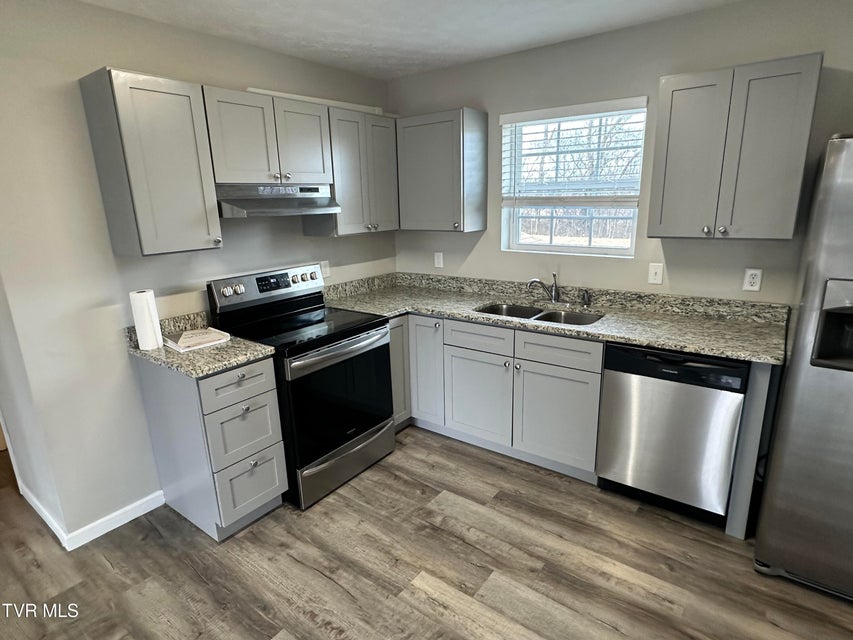 Photo #4: 719 Parsonage Road