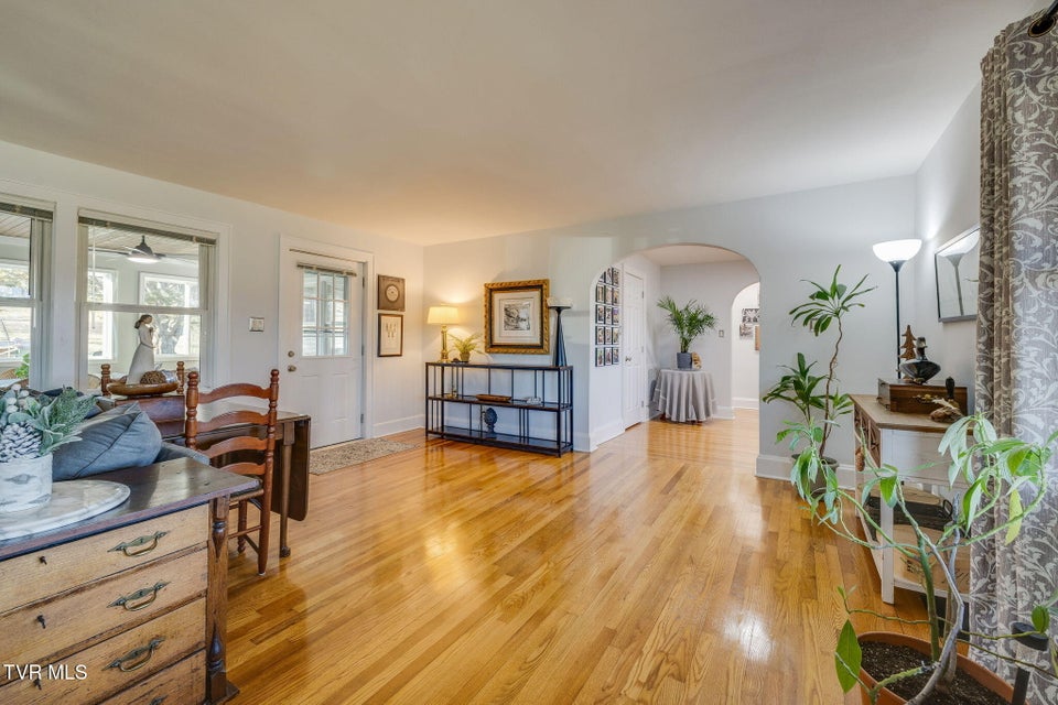 Photo #10: 845 Highway 44 