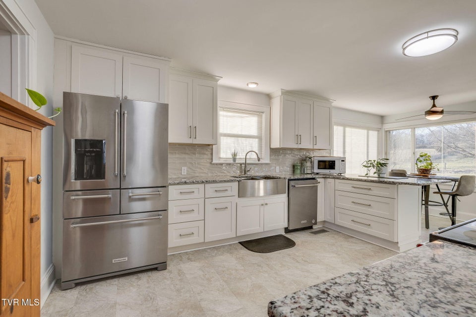 Photo #17: 845 Highway 44 