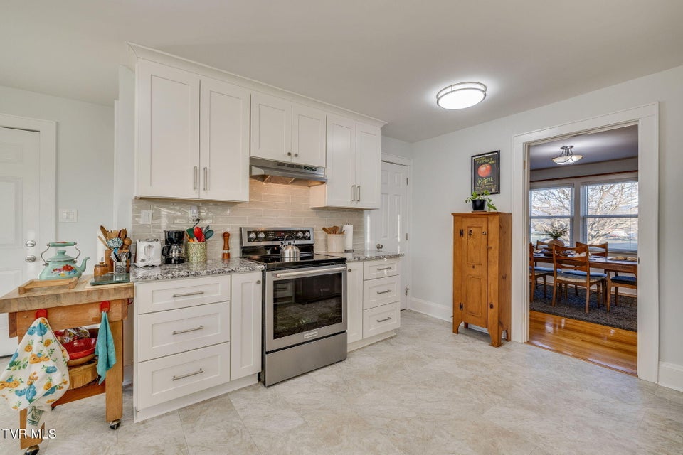 Photo #18: 845 Highway 44 