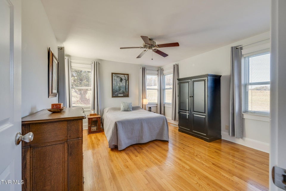 Photo #32: 845 Highway 44 