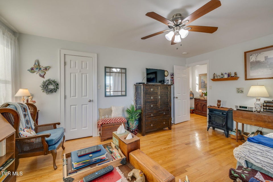 Photo #37: 845 Highway 44 