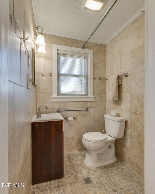 Photo #38: 845 Highway 44 