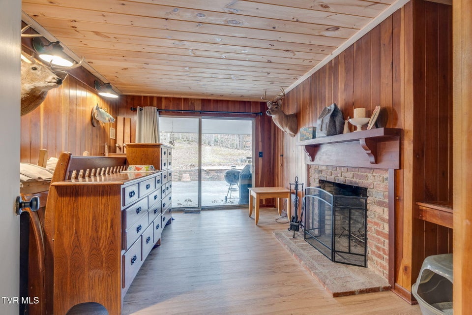 Photo #10: 4515 Preston Place