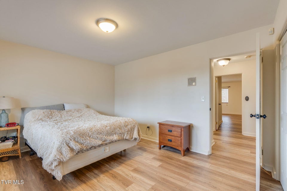 Photo #11: 4515 Preston Place