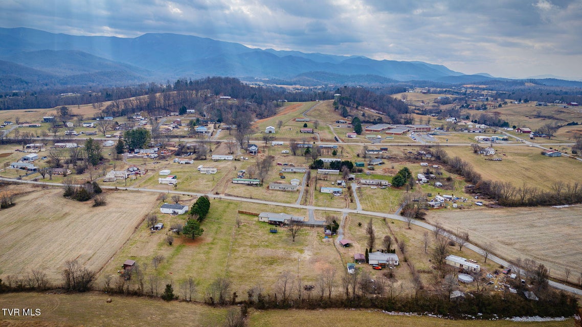 Photo #37: 1576 Corby Bridge Road