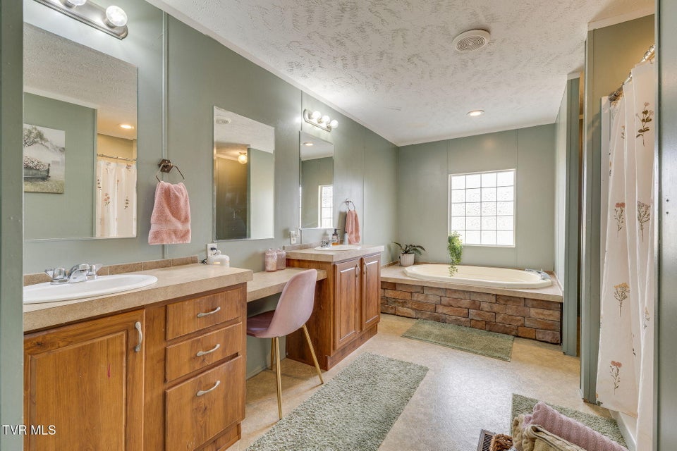 Photo #16: 1576 Corby Bridge Road