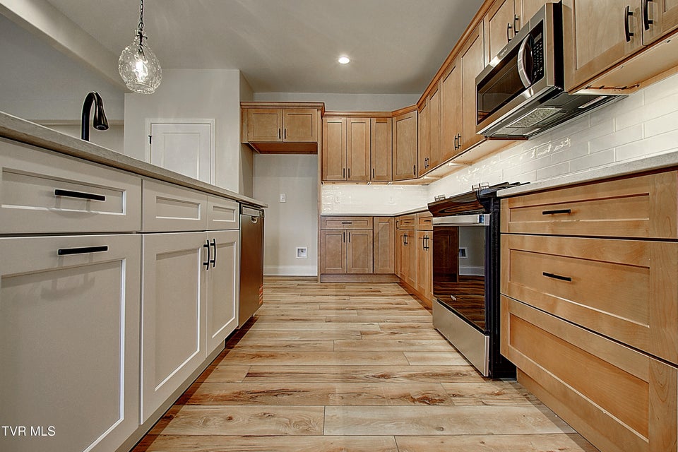 Photo #9: 1207 Brown Road