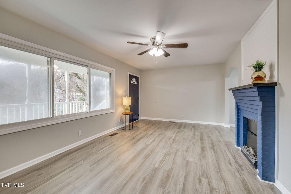 Photo #5: 977 Kinsler Pvt Lane