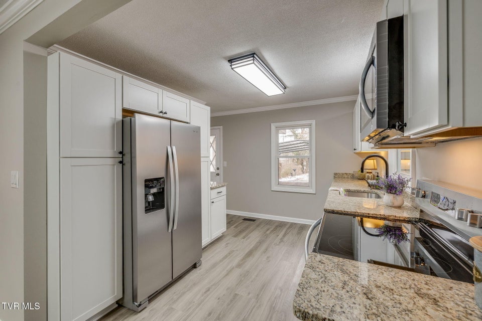 Photo #8: 977 Kinsler Pvt Lane