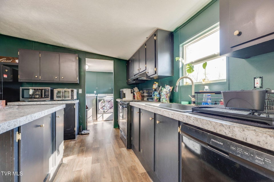 Photo #10: 274 Memorial School Lane