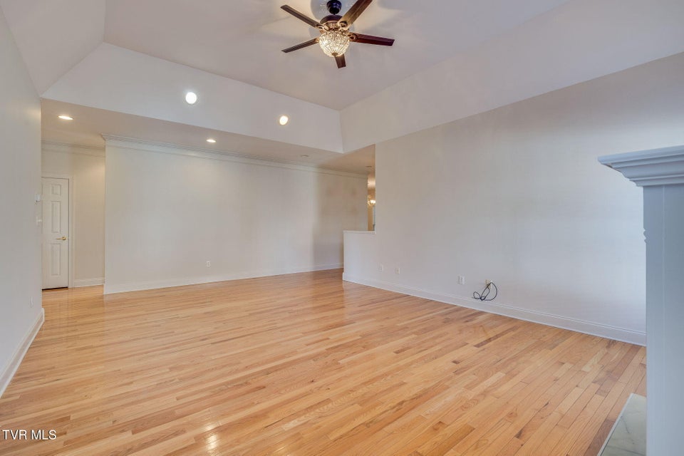 Photo #10: 1148 Bellingham Drive