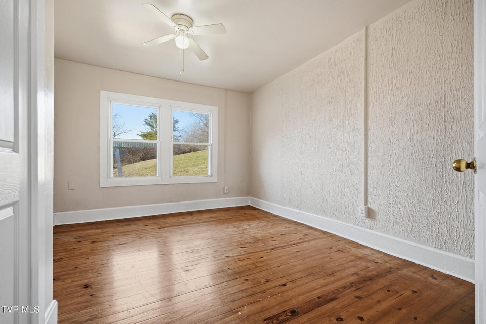 Photo #4: 454 Fincastle Road