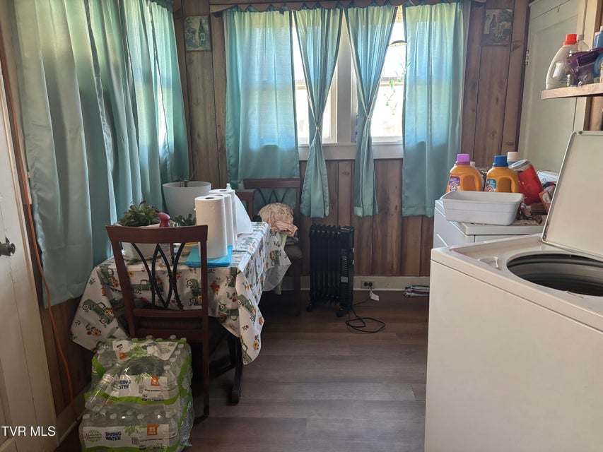 Photo #4: 219 Oak Street