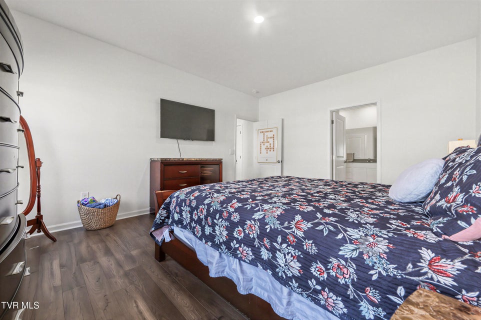 Photo #28: 137 Sweet Pea Trail