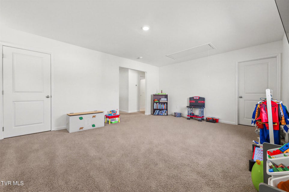 Photo #35: 137 Sweet Pea Trail