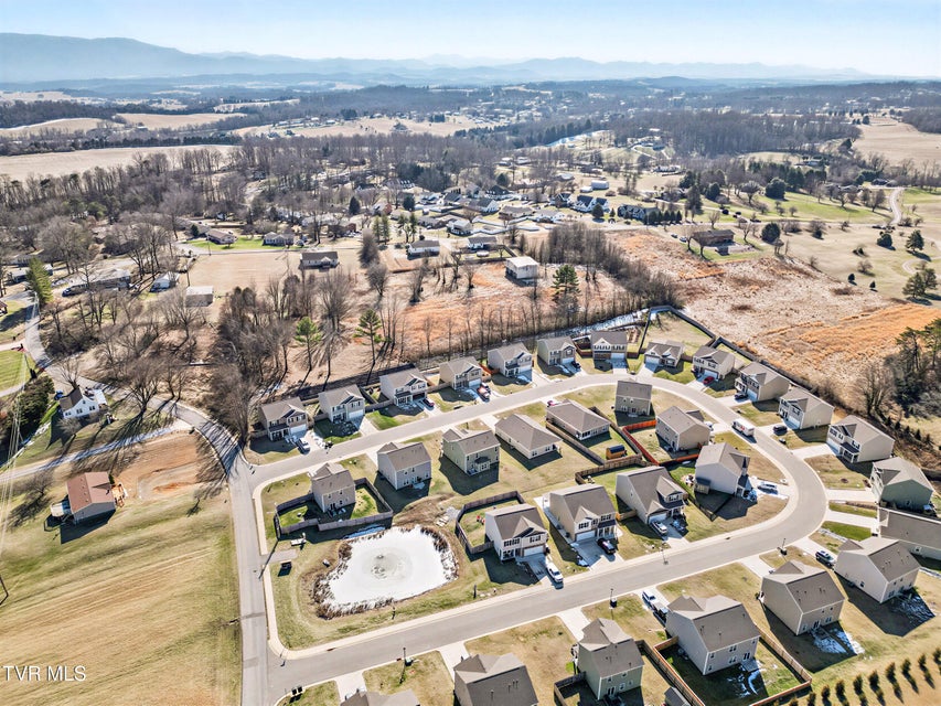 Photo #47: 137 Sweet Pea Trail