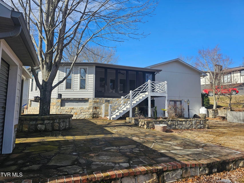 Photo #8: 305 Apple Drive