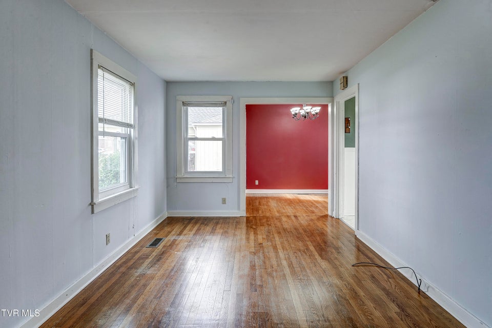 Photo #6: 511 Highland Avenue