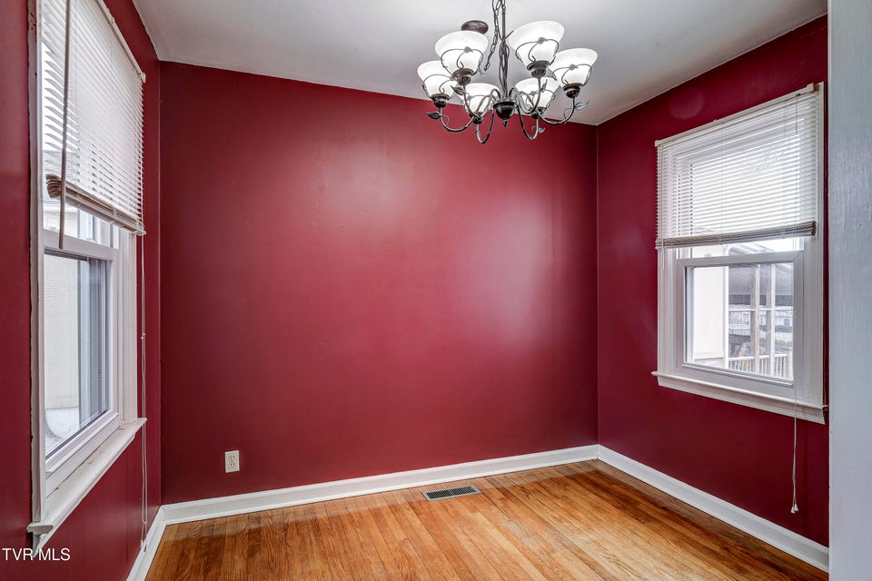 Photo #7: 511 Highland Avenue