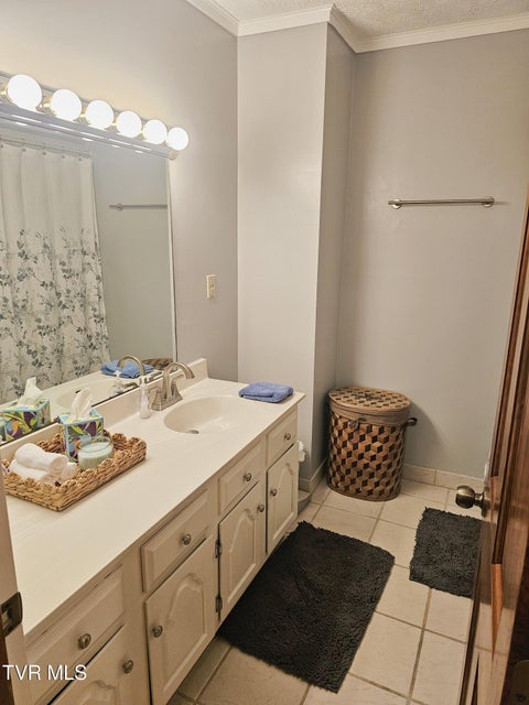 Photo #46: 305 Apple Drive