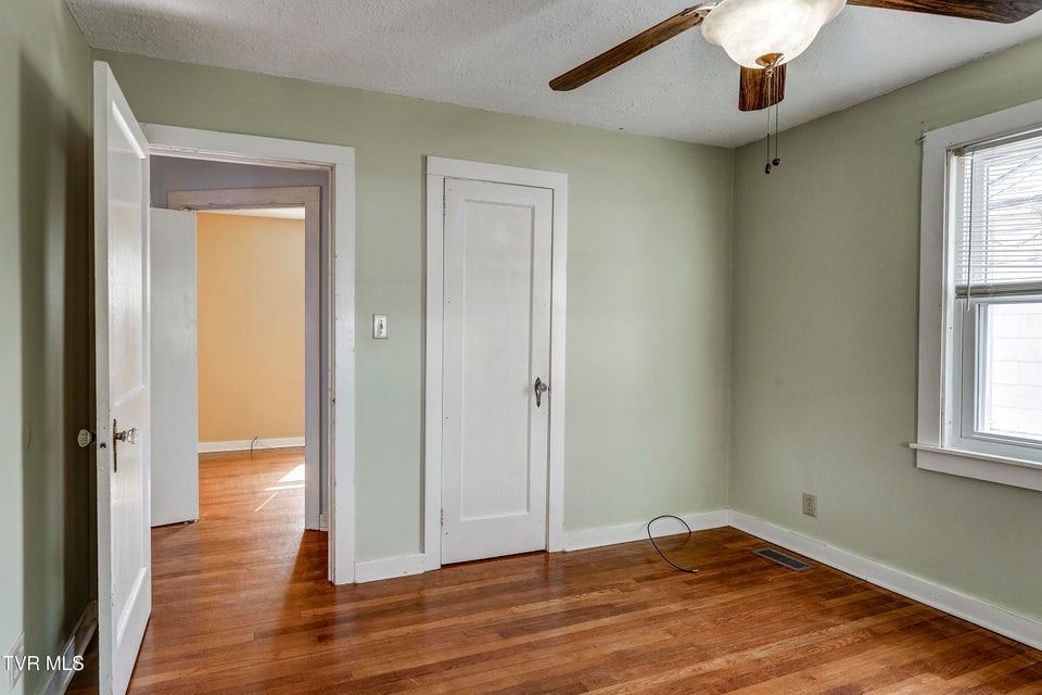 Photo #19: 511 Highland Avenue