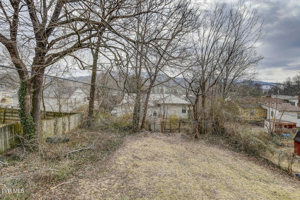 Photo #28: 511 Highland Avenue