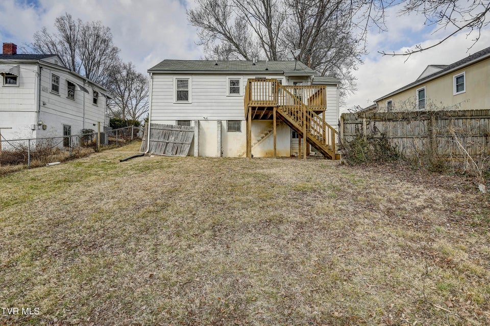 Photo #30: 511 Highland Avenue