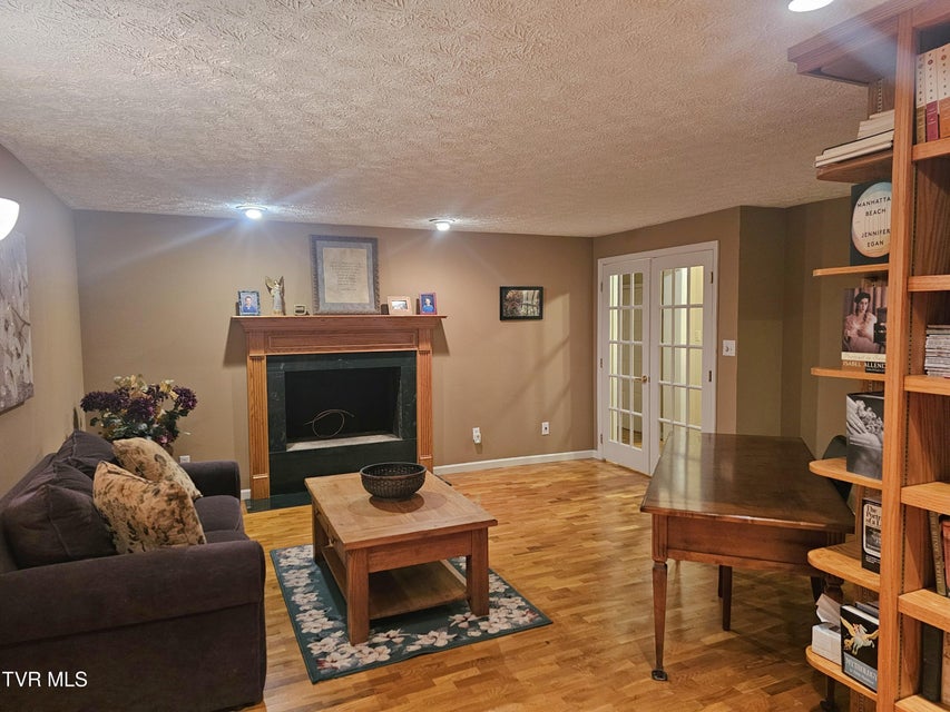 Photo #64: 305 Apple Drive