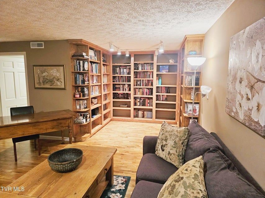 Photo #63: 305 Apple Drive