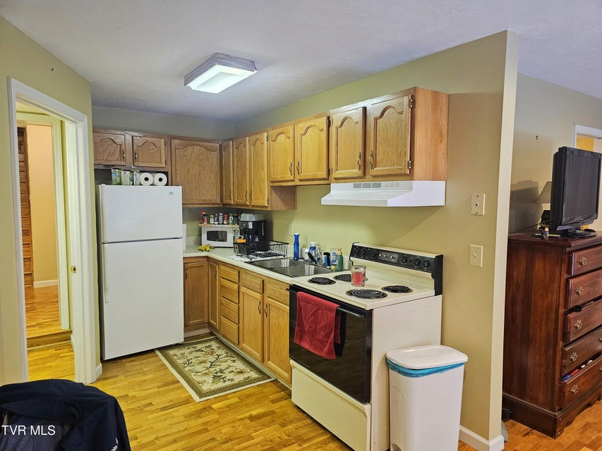 Photo #72: 305 Apple Drive