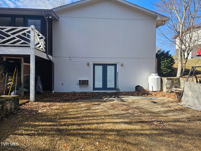 Photo #10: 305 Apple Drive