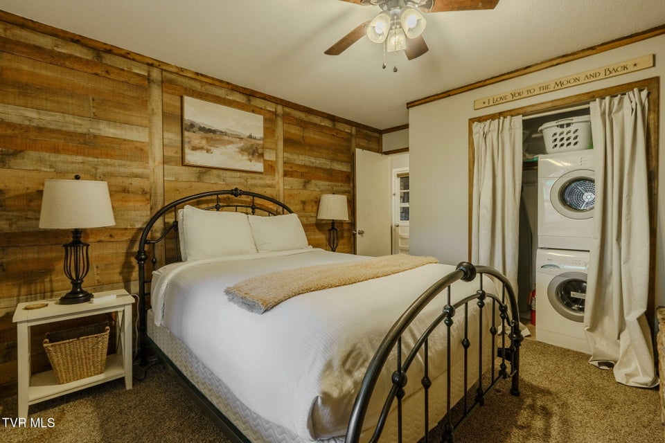 Photo #17: 1712 Lake View Circle