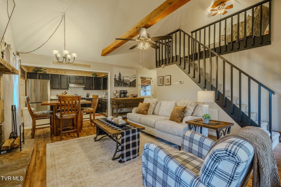 Photo #6: 1712 Lake View Circle