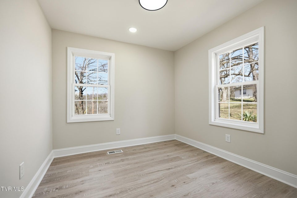 Photo #49: 145 New Street