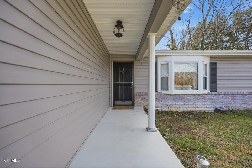 Photo #30: 109 Canterbury Lane