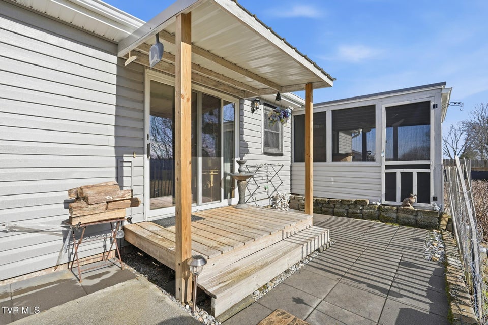 Photo #28: 109 Canterbury Lane