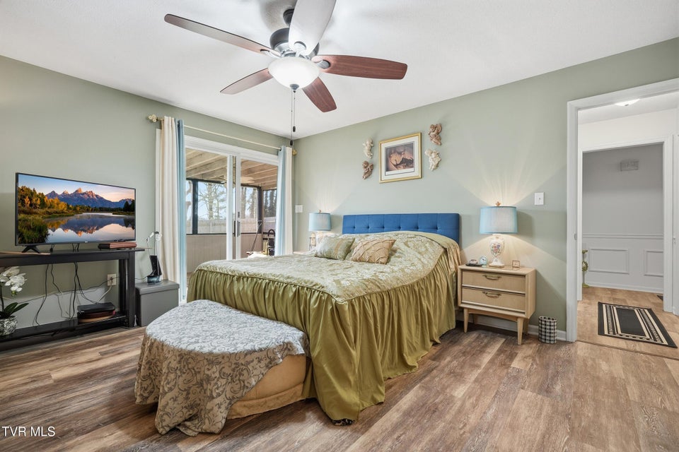 Photo #15: 109 Canterbury Lane