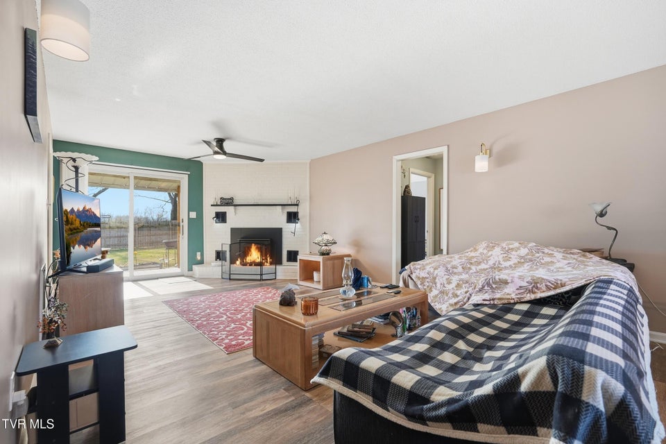 Photo #7: 109 Canterbury Lane