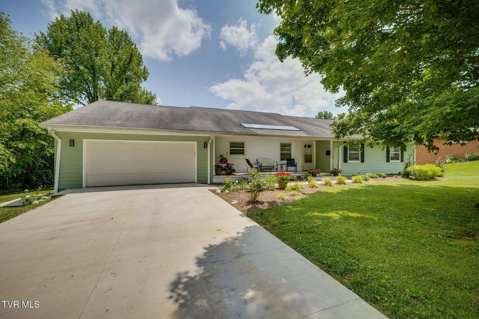 Photo #2: 1314 Woodland Avenue