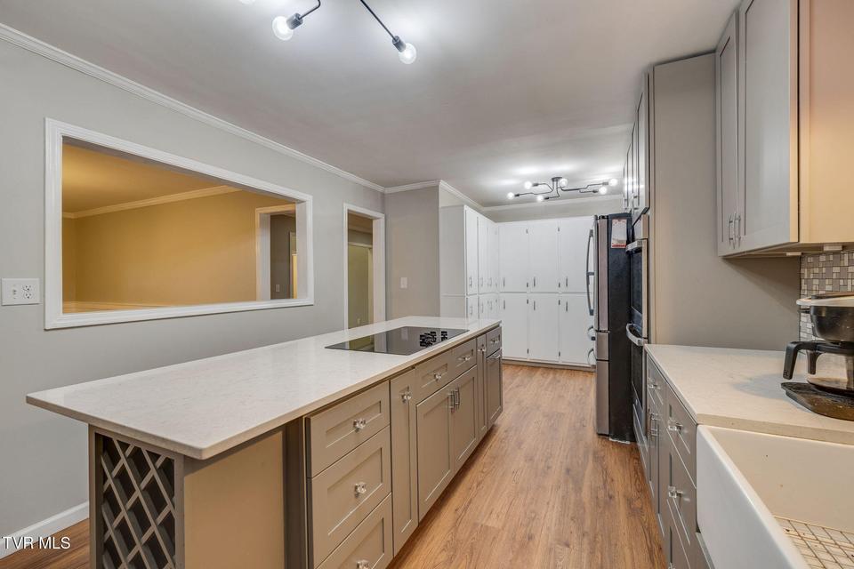 Photo #12: 1314 Woodland Avenue