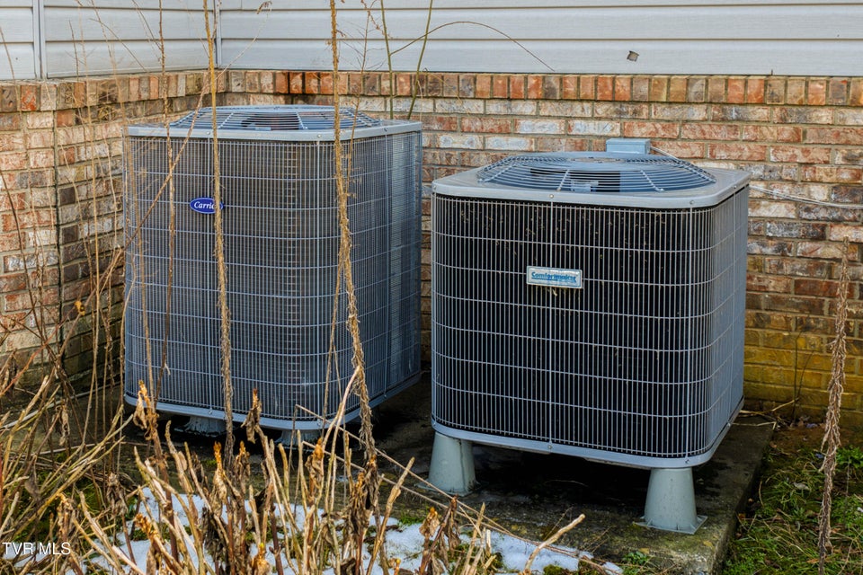 Photo #10: 604 Snapps Ferry Road