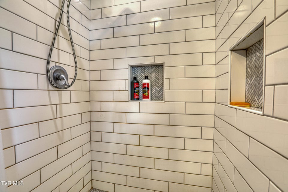 Photo #57: 604 Snapps Ferry Road