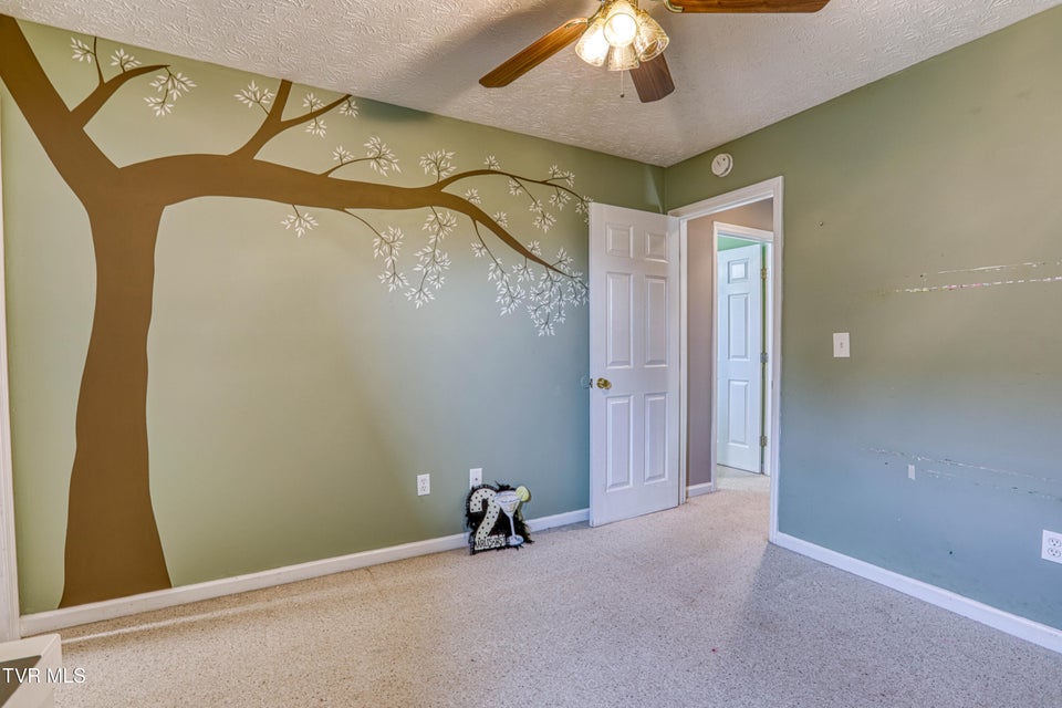 Photo #71: 604 Snapps Ferry Road