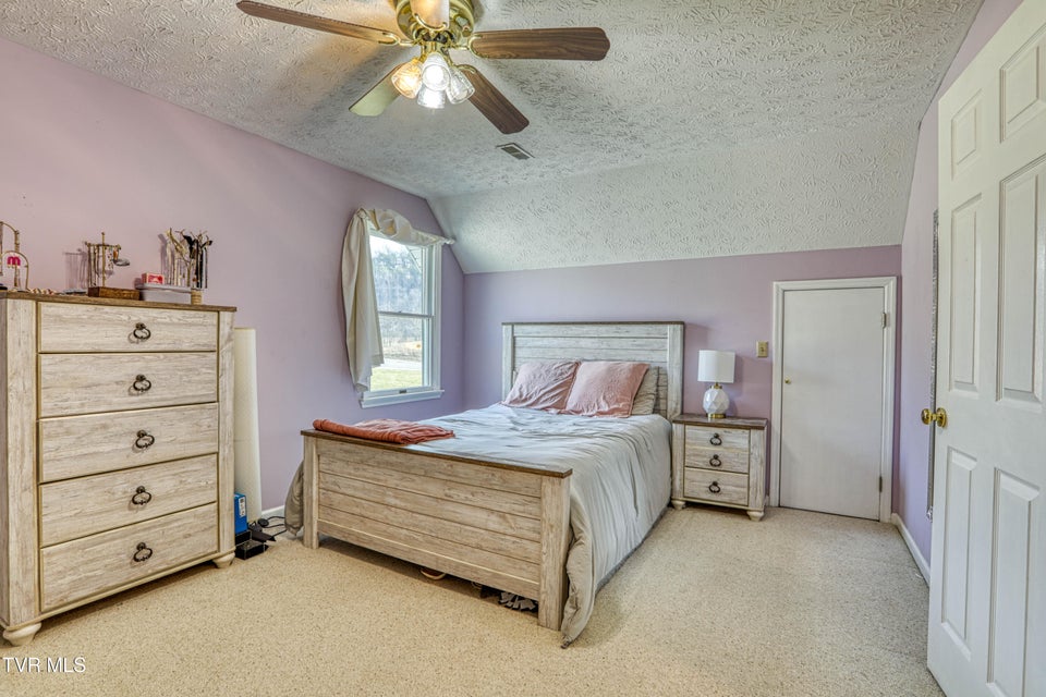 Photo #75: 604 Snapps Ferry Road